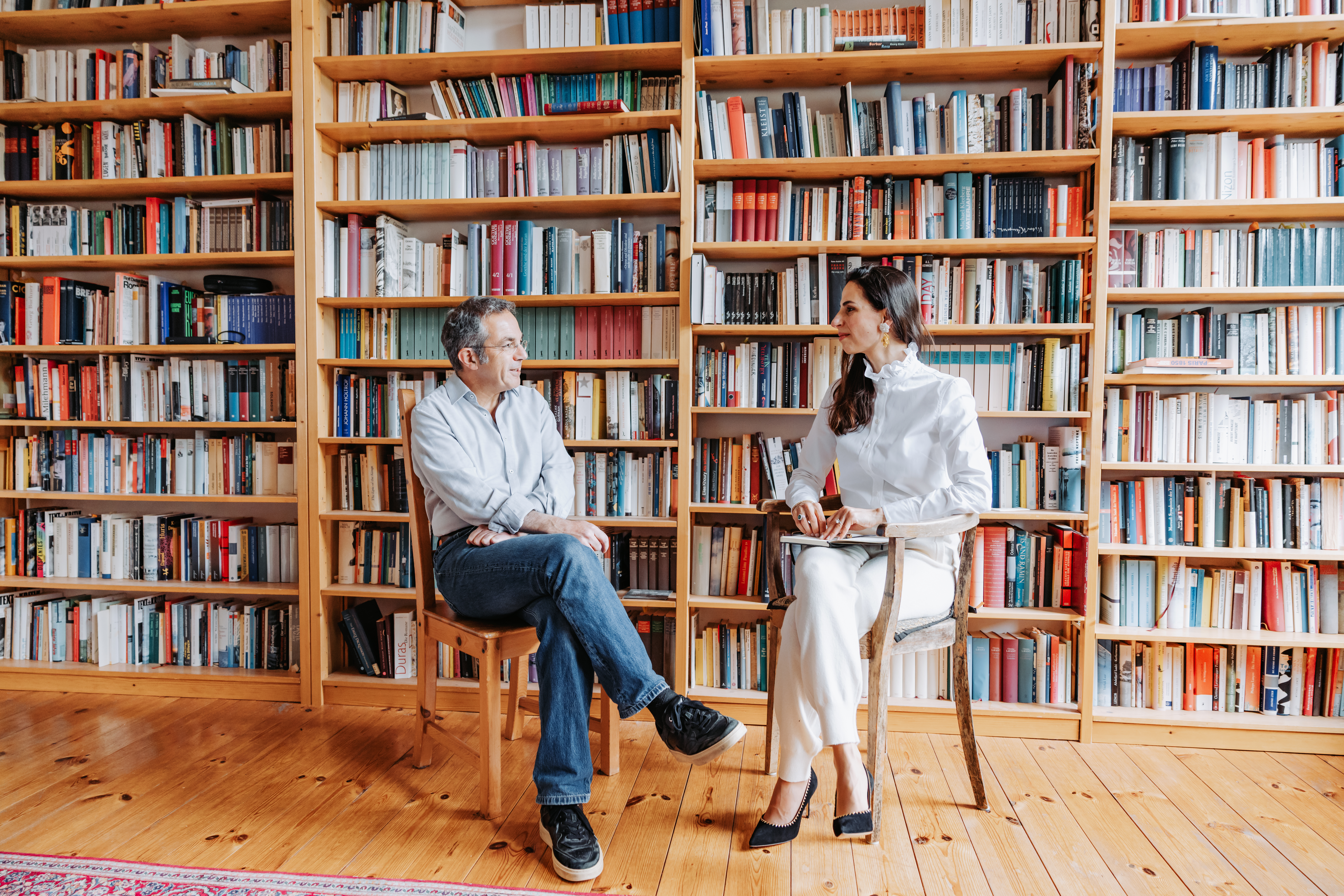 Katja Velmans – Navid Kermani für die Academy of International Affairs